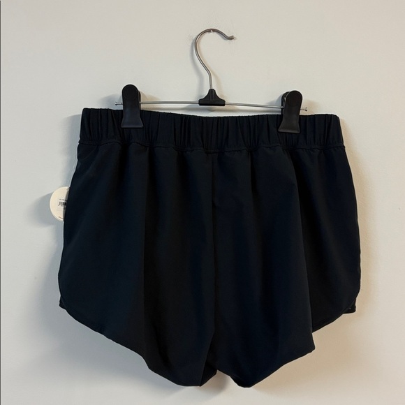 BNWT Offline Women's Black Period Shorts size L $49.95USD - Picture 4 of 5